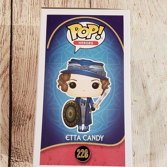 Funko Pop Etta Candy Wonder Woman 228 - Picture 6 of 8
